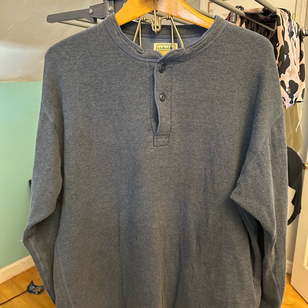 L.L. Bean Men's Charcoal Long Sleeve Henley